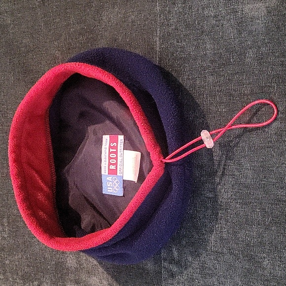 USA 2002 Red White and Blue Beret-Official Outfitter- US Olympic Team - One Size - Picture 2 of 5
